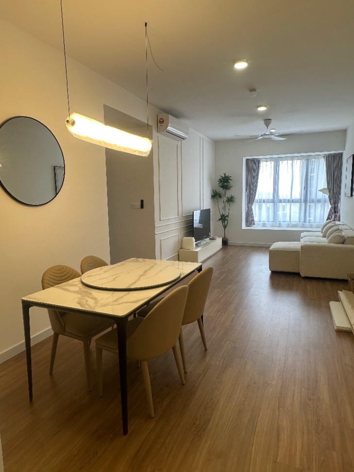 Helix2 by EUPE PJ SOUTH